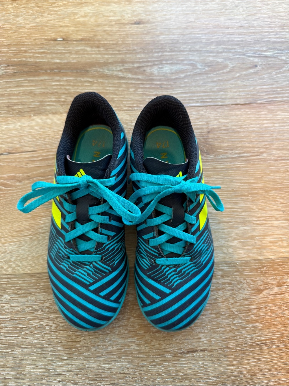 Adidas Kids Futsal Cleats Sneakers Soccer Shoes Child Size 1 Running Runners 1c